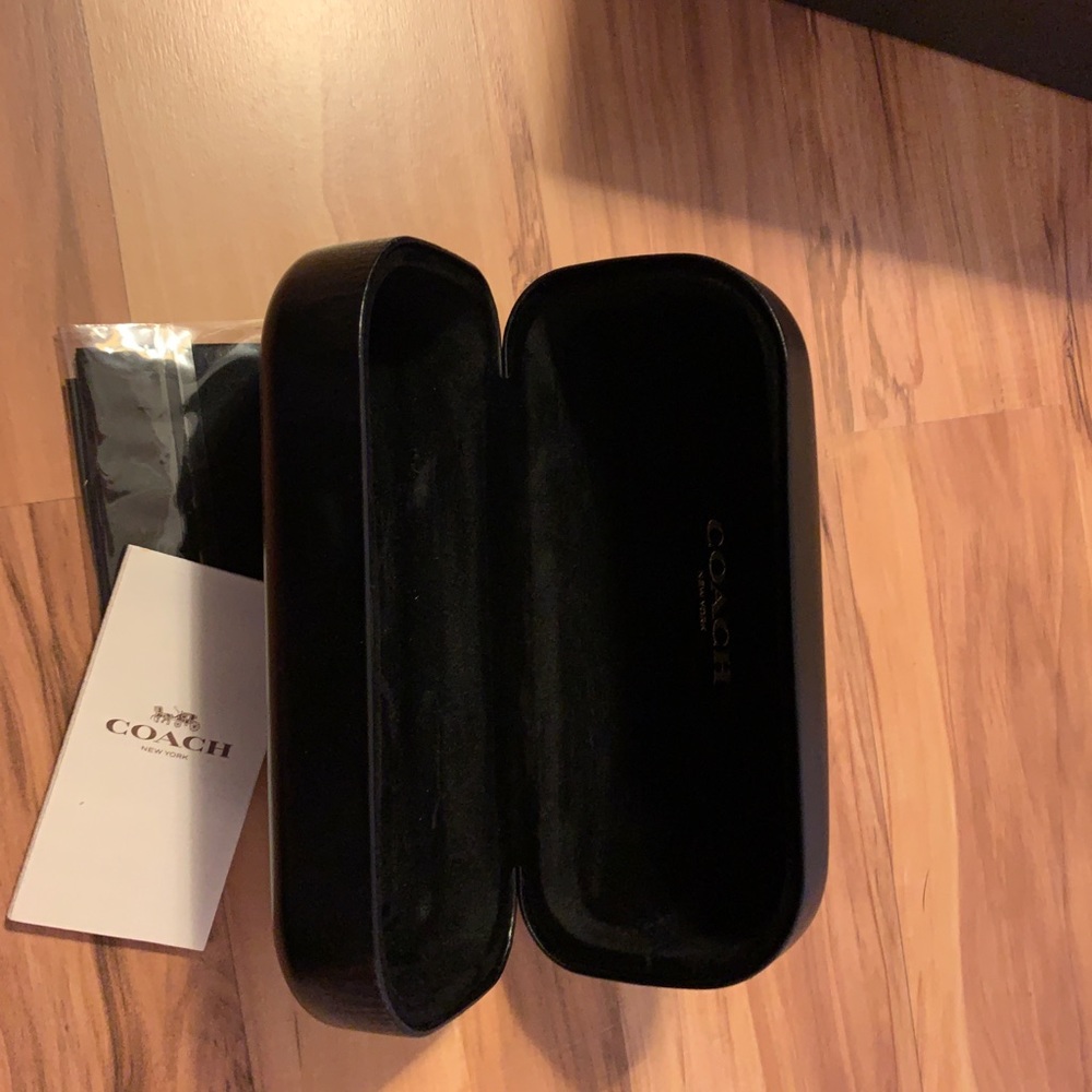 Lg Coach Clamshell Sunglasses Case. New